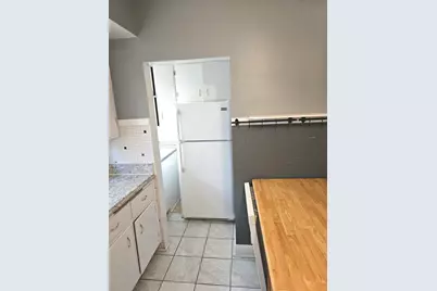 5445 N Magnet Avenue, Chicago, IL 60630 - Photo 7
