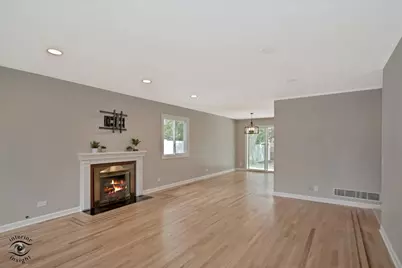 30W150 Foxboro Court, Warrenville, IL 60555 - Photo 5