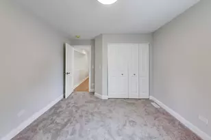 2432 Legacy Dr, Aurora, IL 60502 - Photo 41
