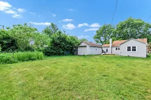 57 Wheeling Ave, Wheeling, IL 60090 - Photo 23