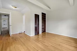 57 Wheeling Ave, Wheeling, IL 60090 - Photo 9