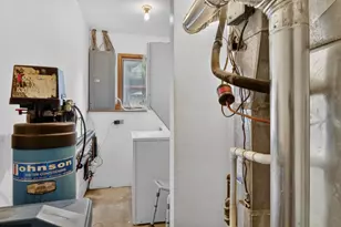 8615 Coral Rd, Wonder Lake, IL 60097 - Photo 15