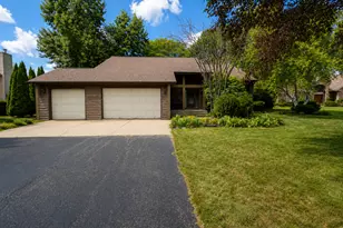 38222 N Golf Ln Dr, Wadsworth, IL 60083 - Photo 1
