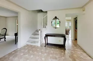 4269 Terri-Lyn Ln, Northbrook, IL 60062 - Photo 3