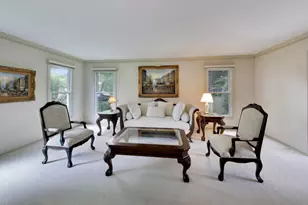 4269 Terri-Lyn Ln, Northbrook, IL 60062 - Photo 5