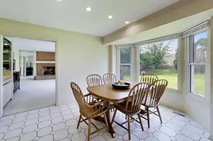 4269 Terri-Lyn Ln, Northbrook, IL 60062 - Photo 13