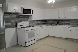21845 Orion Ave, Sauk Village, IL 60411 - Photo 3
