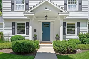 541 E Hickory St, Hinsdale, IL 60521 - Photo 3