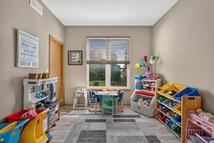 16542 Eastlake Pkwy, Lockport, IL 60441 - Photo 19