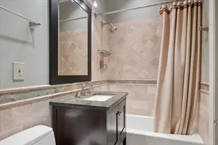 818 S Bishop St, Chicago, IL 60607 - Photo 21