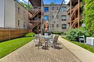 1021 N Hoyne Ave, Chicago, IL 60622 - Photo 25