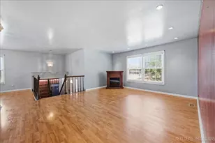 3125 Shagbark Ln, Hazel Crest, IL 60429 - Photo 5