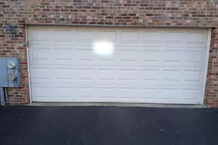 11323 S Roberts Rd, Palos Hills, IL 60465 - Photo 21