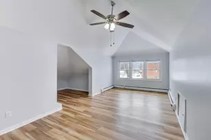 1638 Oakwood Ave, Des Plaines, IL 60016 - Photo 17