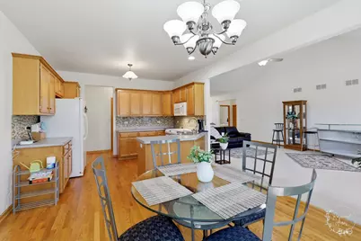 613 The Hague Road, Peotone, IL 60468 - Photo 5