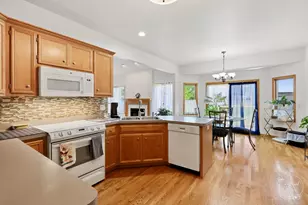 613 The Hague Rd, Peotone, IL 60468 - Photo 7