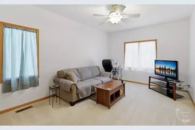 613 The Hague Road, Peotone, IL 60468 - Photo 11