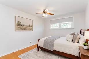 98 Lancaster Ln, Des Plaines, IL 60018 - Photo 7