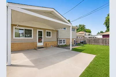 98 Lancaster Lane, Des Plaines, IL 60018 - Photo 11