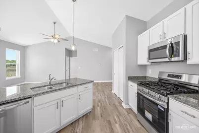318 N Charles Street, Cortland, IL 60112 - Photo 11
