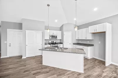 318 N Charles Street, Cortland, IL 60112 - Photo 9