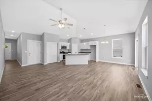 318 N Charles St, Cortland, IL 60112 - Photo 7