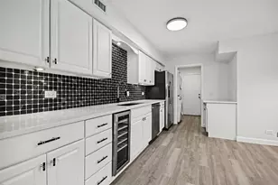 1671 Mission Hills Rd, Northbrook, IL 60062 - Photo 9