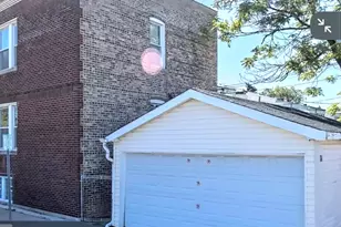 1900 Harvey Ave, Berwyn, IL 60402 - Photo 9