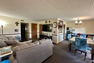 7304 Evergreen Dr, Orland Park, IL 60462 - Photo 3
