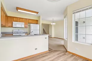 3193 Ketch Ct, Aurora, IL 60503 - Photo 9