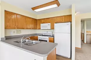 3193 Ketch Ct, Aurora, IL 60503 - Photo 7