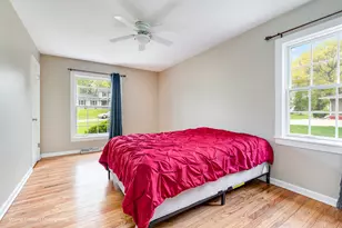 240 Park Crest Dr, Freeport, IL 61032 - Photo 9