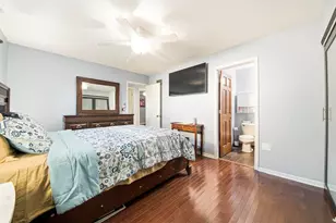 706 Hillside Dr, Streamwood, IL 60107 - Photo 11