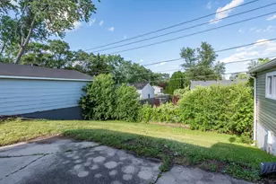 2809 N Elmwood Ave, Waukegan, IL 60087 - Photo 21