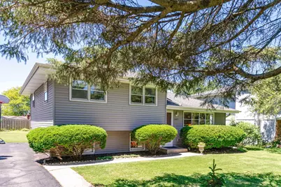 1407 Washington Street, Lake in the Hills, IL 60156 - Photo 3