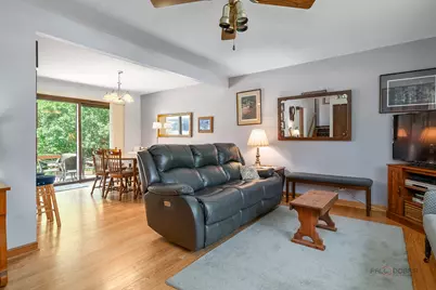 1407 Washington Street, Lake in the Hills, IL 60156 - Photo 5