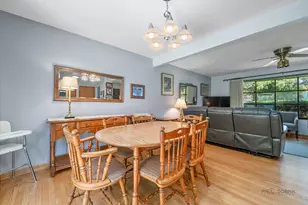 1407 Washington St, Lake in the Hills, IL 60156 - Photo 15