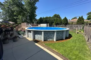 130 S Elm Tree Ln, Elmhurst, IL 60126 - Photo 21