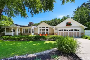 597 Dublin Dr, Mundelein, IL 60060 - Photo 1