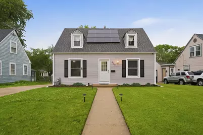 525 Sunset Drive, Elgin, IL 60123 - Photo 1