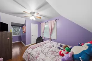 525 Sunset Dr, Elgin, IL 60123 - Photo 15