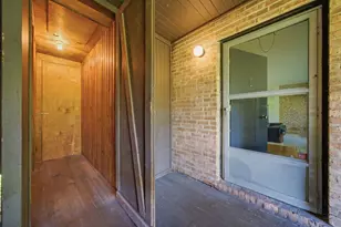 5517 E Lake Dr, Lisle, IL 60532 - Photo 15