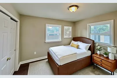 606 E 164th Place, South Holland, IL 60473 - Photo 9