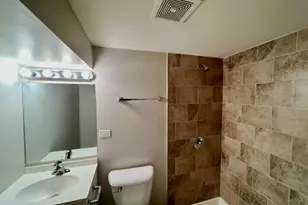 606 E 164th Pl, South Holland, IL 60473 - Photo 7