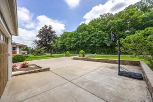 13600 S Longview Dr, Homer Glen, IL 60491 - Photo 5