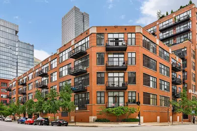 333 W Hubbard Street #713, Chicago, IL 60654 - Photo 1