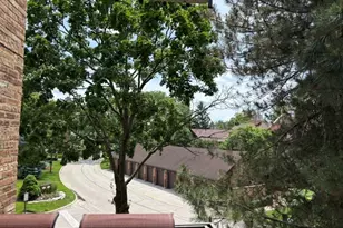 1621 Mission Hills Rd, Northbrook, IL 60062 - Photo 5