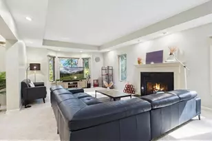 313 Rivershire Ct, Lincolnshire, IL 60069 - Photo 5