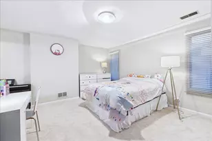 313 Rivershire Ct, Lincolnshire, IL 60069 - Photo 27