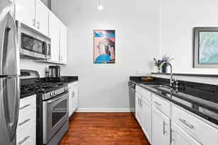 1224 W Van Buren Ave, Chicago, IL 60607 - Photo 9